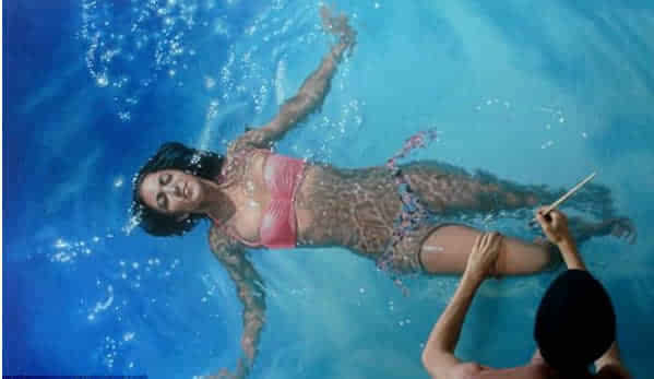 惊人的三维立体画 游泳者像要浮出水面一样