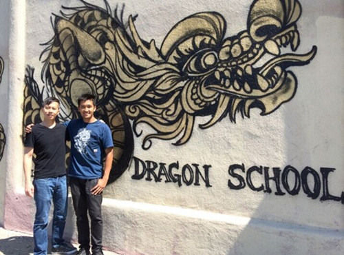 旧金山华人捍卫华埠整洁 墙壁上画龙对抗涂鸦