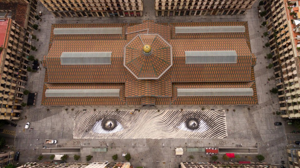 直击人心的眼眸 – 巴塞罗那城市画作
